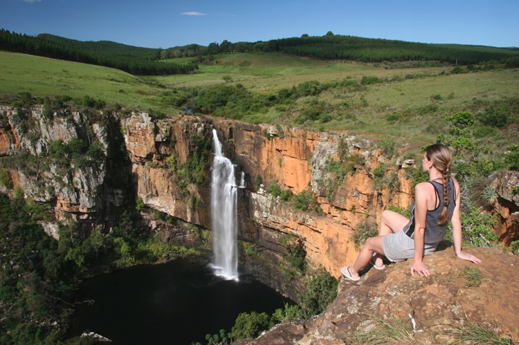 Berlin Falls, vlakbij God's Window, de hoogste waterval in Zuid-Afrika's Mpumalanga provincie